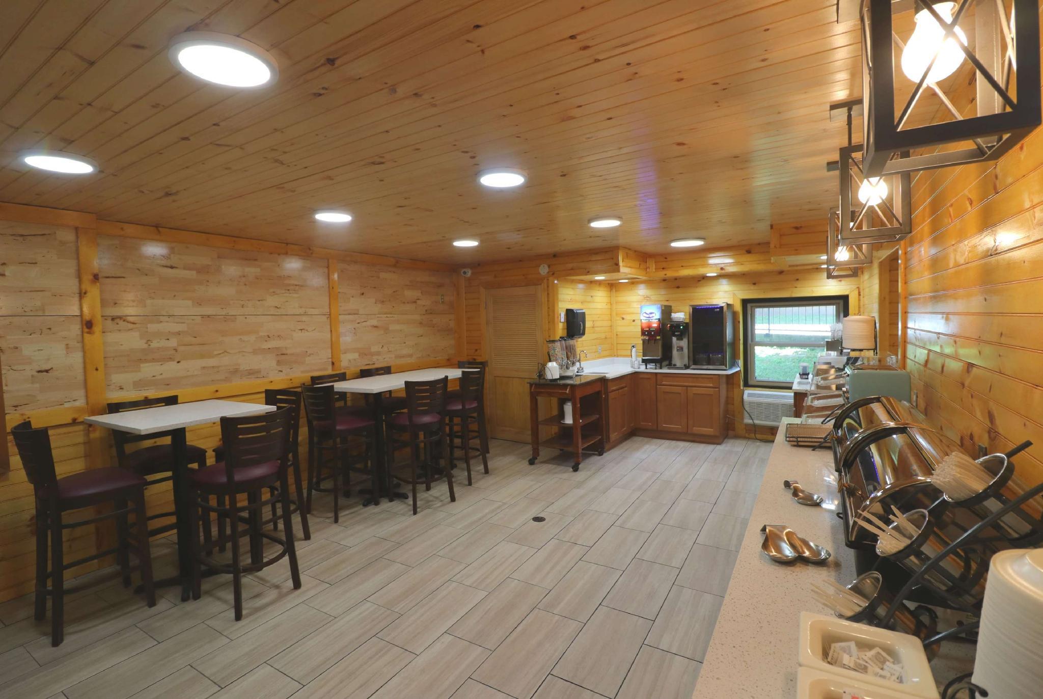 Howard Johnson By Wyndham Downtown Gatlinburg Esterno foto