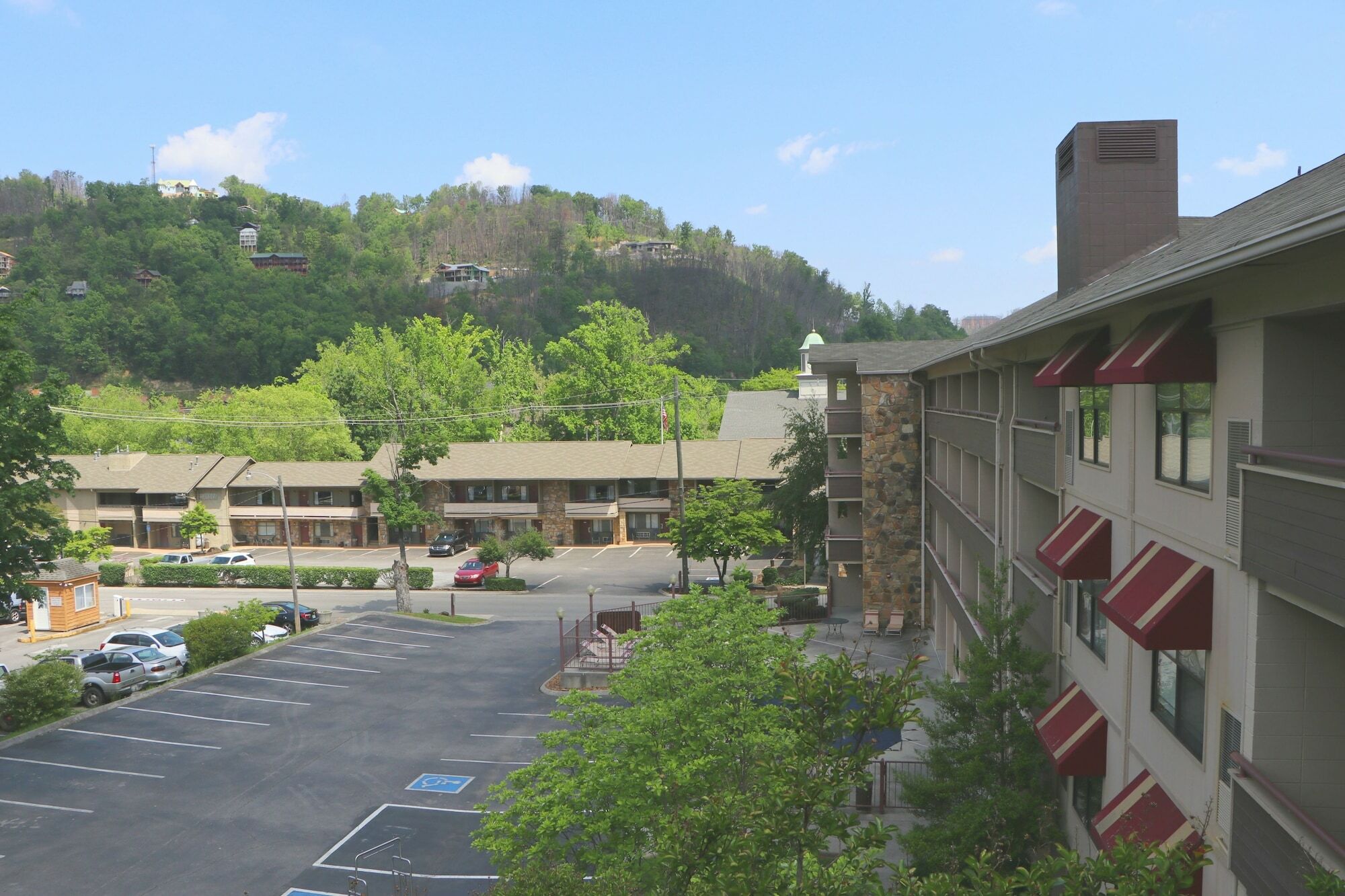 Howard Johnson By Wyndham Downtown Gatlinburg Esterno foto